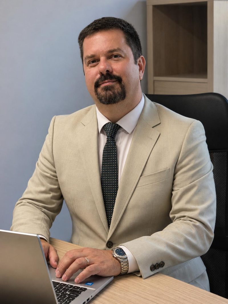 Ronnie Grisanti, consulente assicurativo, previdenziale e ipotecario indipendente — GROVA Consulting, Lugano